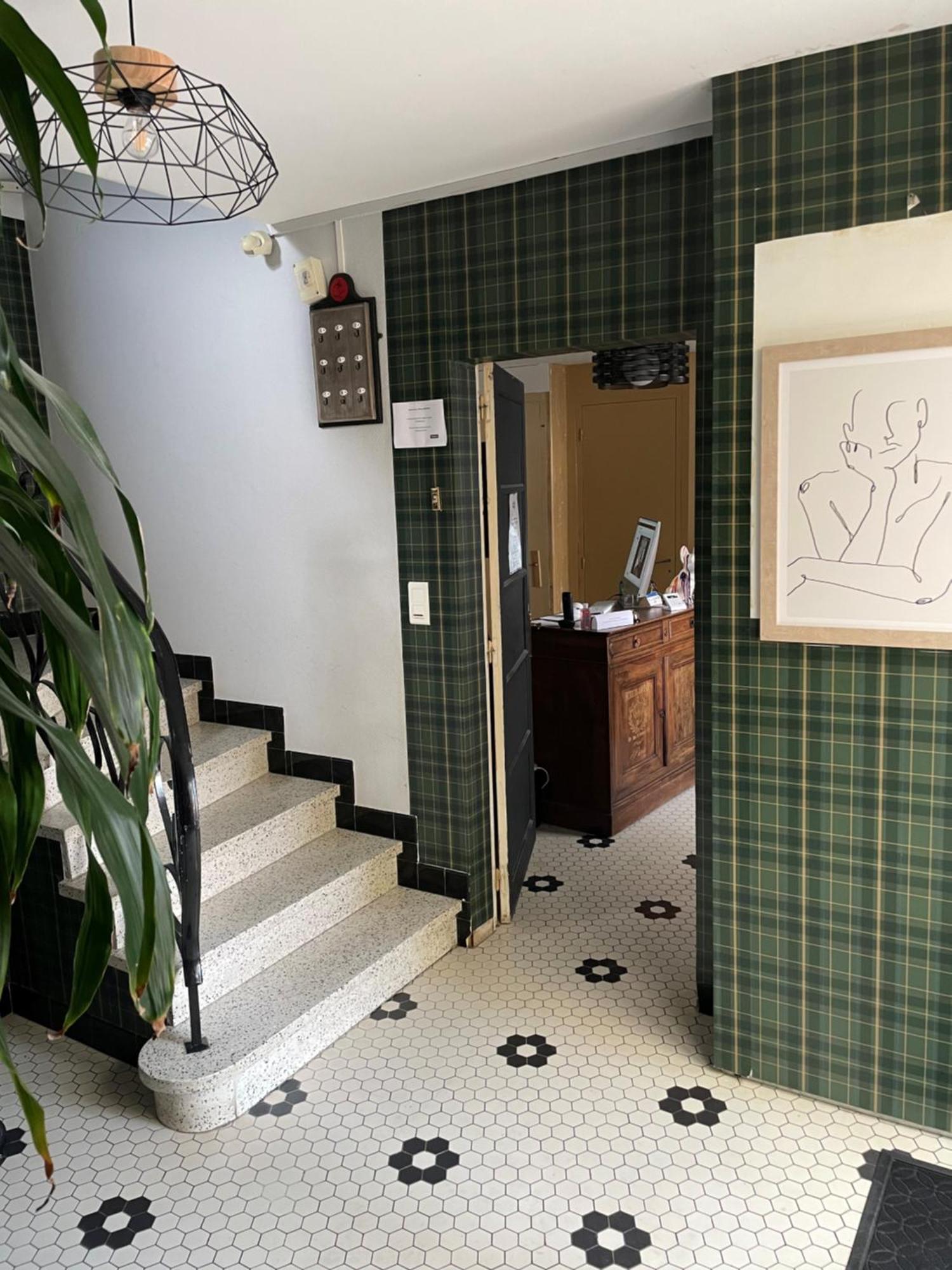 Hotel Le Smile Saint-Vincent-Sterlanges ภายนอก รูปภาพ